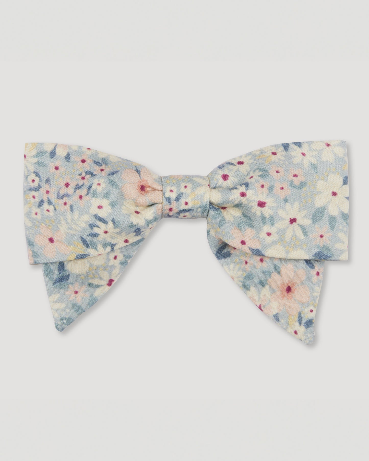 Early Sunday, Chiara Alligator Clip in Amelia print, made from Printed Cotton Cambric fabric, featuring a bow design on an alligator clip with a secure fit, shown in a front flat-lay view