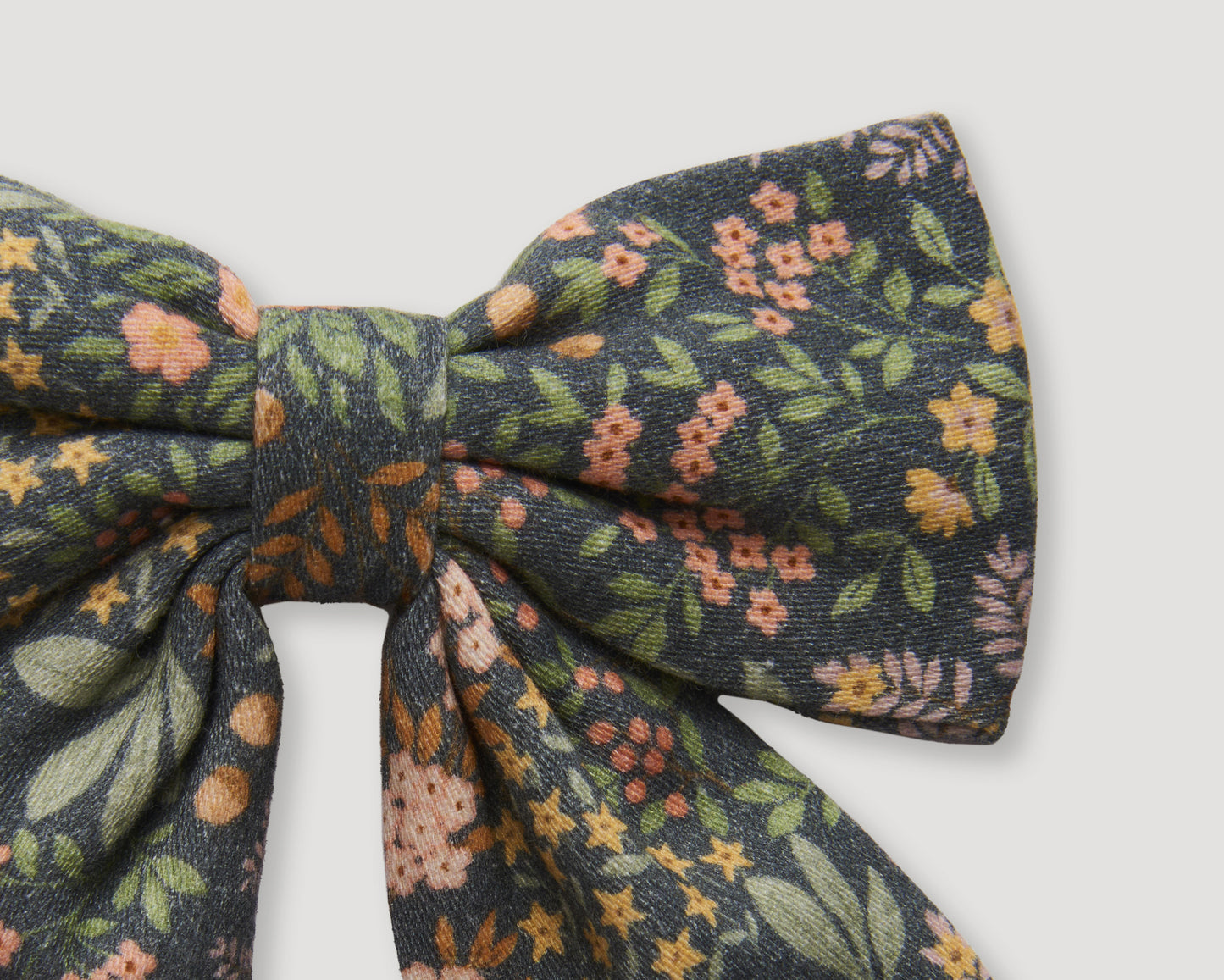 Audrey clip- Autumn Garden Greyish Blue