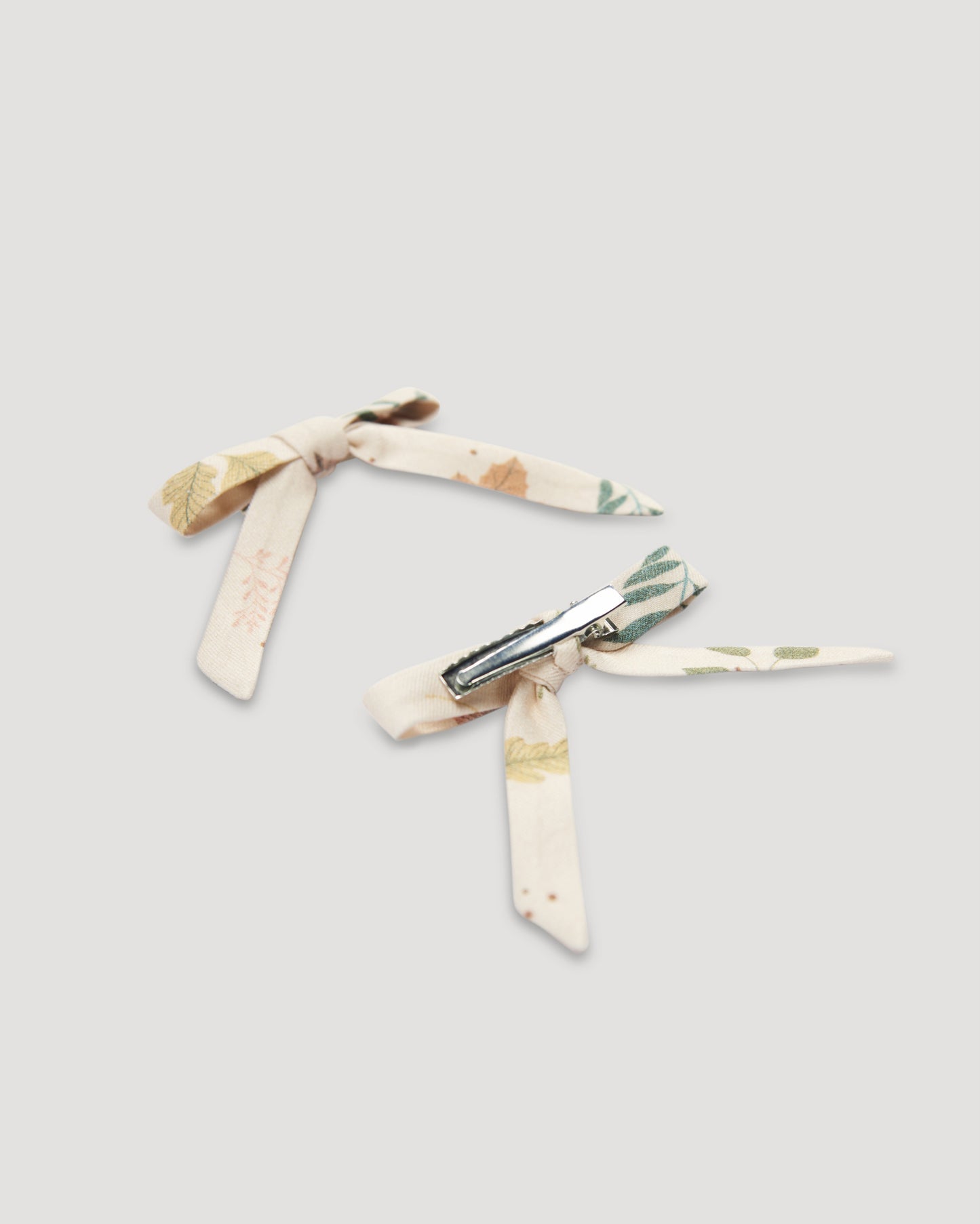 Grace clip- Falling Leaves Beige