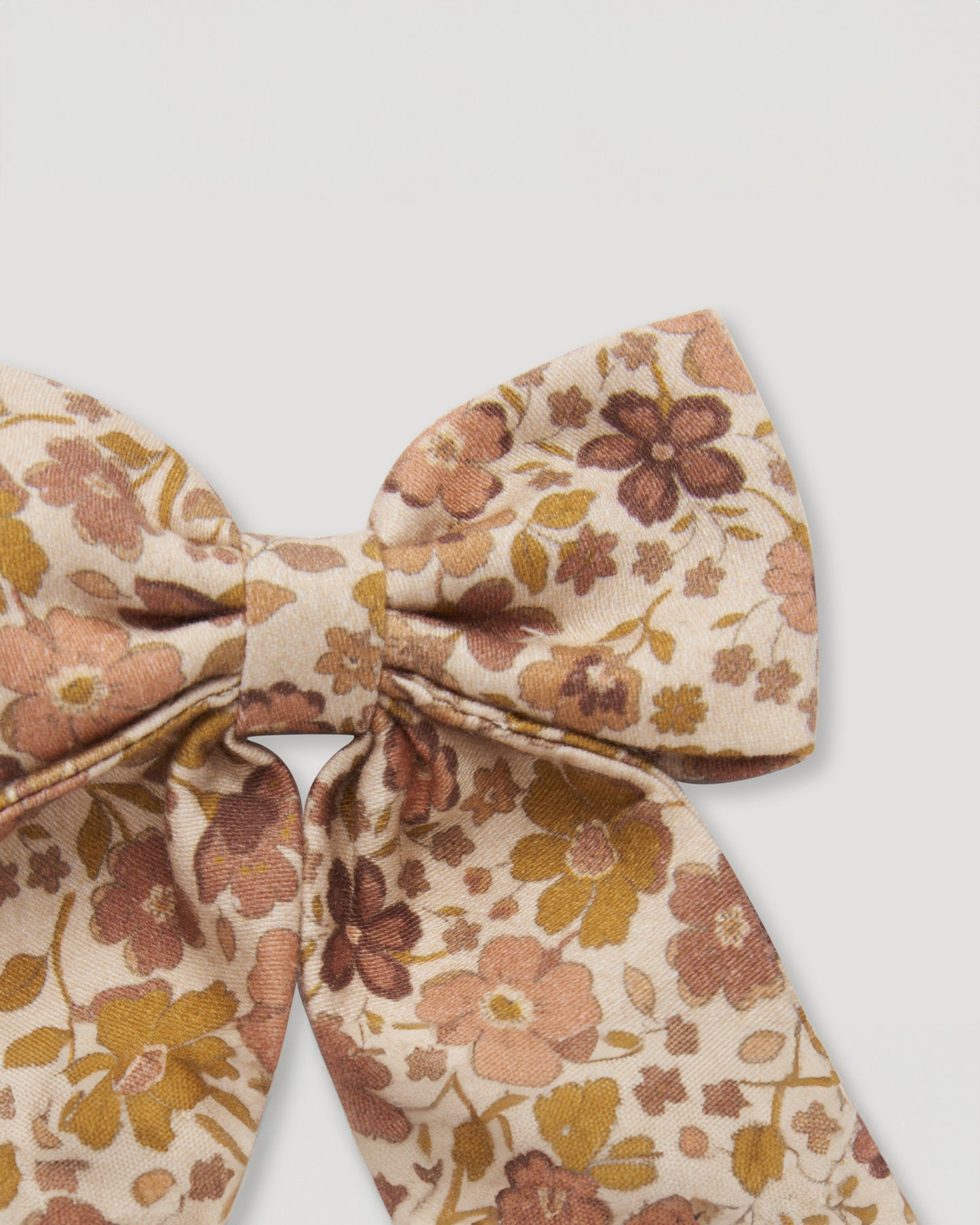 Audrey clip- Garden Flowers Dusty Pink
