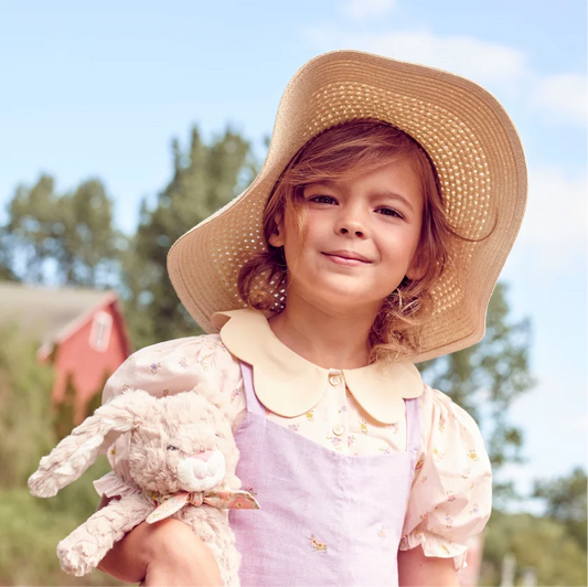 7 WAYS TO DRESS YOUR LITTLE GIRL for a summer picnic