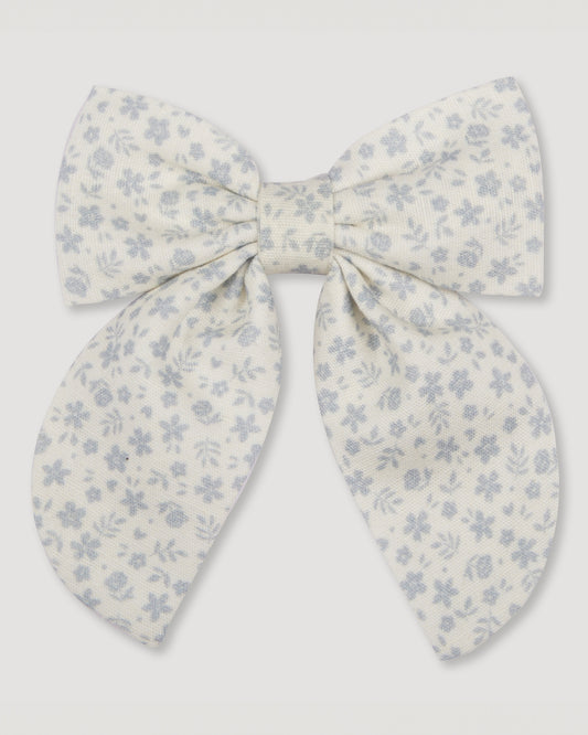 Early Sunday, Audrey Alligator Clip in Mini Flower print, made from Printed canvas 70% Cotton 30% Linen fabric, featuring a fabric bow design with a secure hair clip fastening, shown in a front flat-lay view