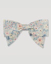 Early Sunday, Chiara Alligator Clip in Amelia print, made from Printed Cotton Cambric fabric, featuring a bow design on an alligator clip with a secure fit, shown in a front flat-lay view